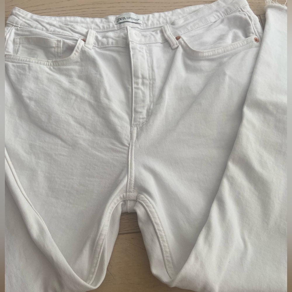 ZARA TRF High Rise Straight Ankle Jeans Size 14 White Raw Hem EUC - Picture 5 of 10